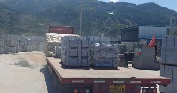 衡阳 芝麻白仿形路沿石，直形路沿石