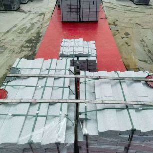 衡阳 芝麻白仿形加直形路沿石出货日常