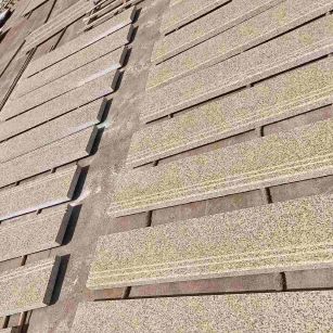 衡阳 黄金麻花岗岩光面楼梯踏步