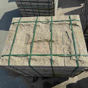 衡阳 黄金麻花岗岩石材自然面蘑菇石成品