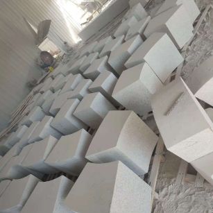 衡阳 白麻花岗岩异形坐凳