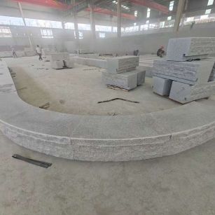 衡阳 芝麻白异形坐凳，自然面光面弧形加工