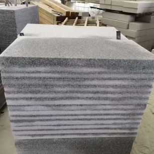 衡阳 芝麻白5公分火烧地铺成品，900*400，规格可定制