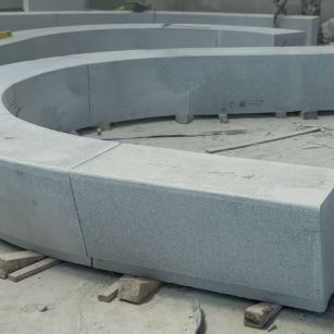 衡阳 芝麻白花岗岩光面弧形坐凳