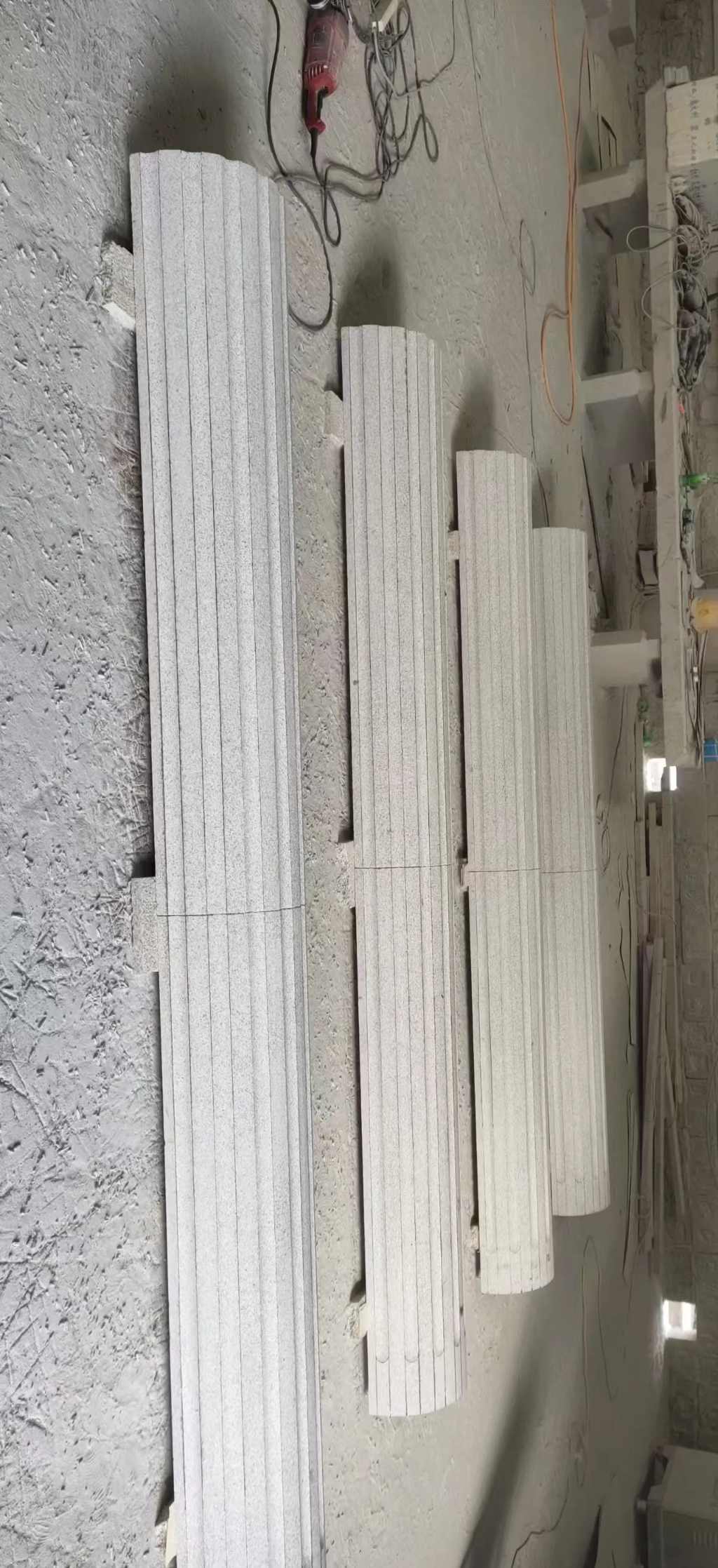 衡阳 花岗岩厂家带你看白麻花岗岩门楼大柱柱皮