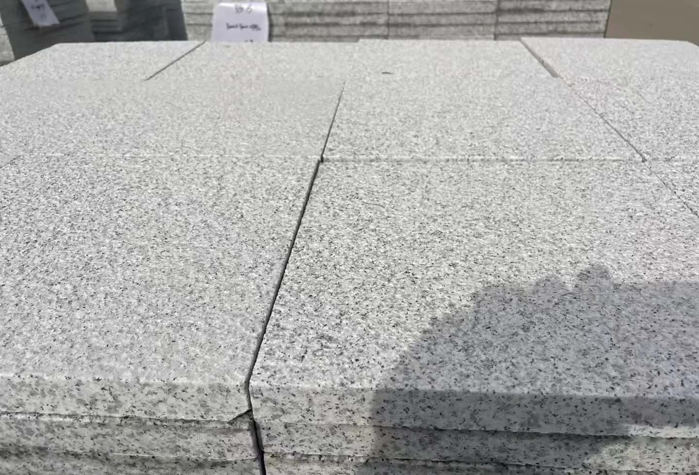 衡阳 白麻花岗岩石材推荐 荔枝面地铺石