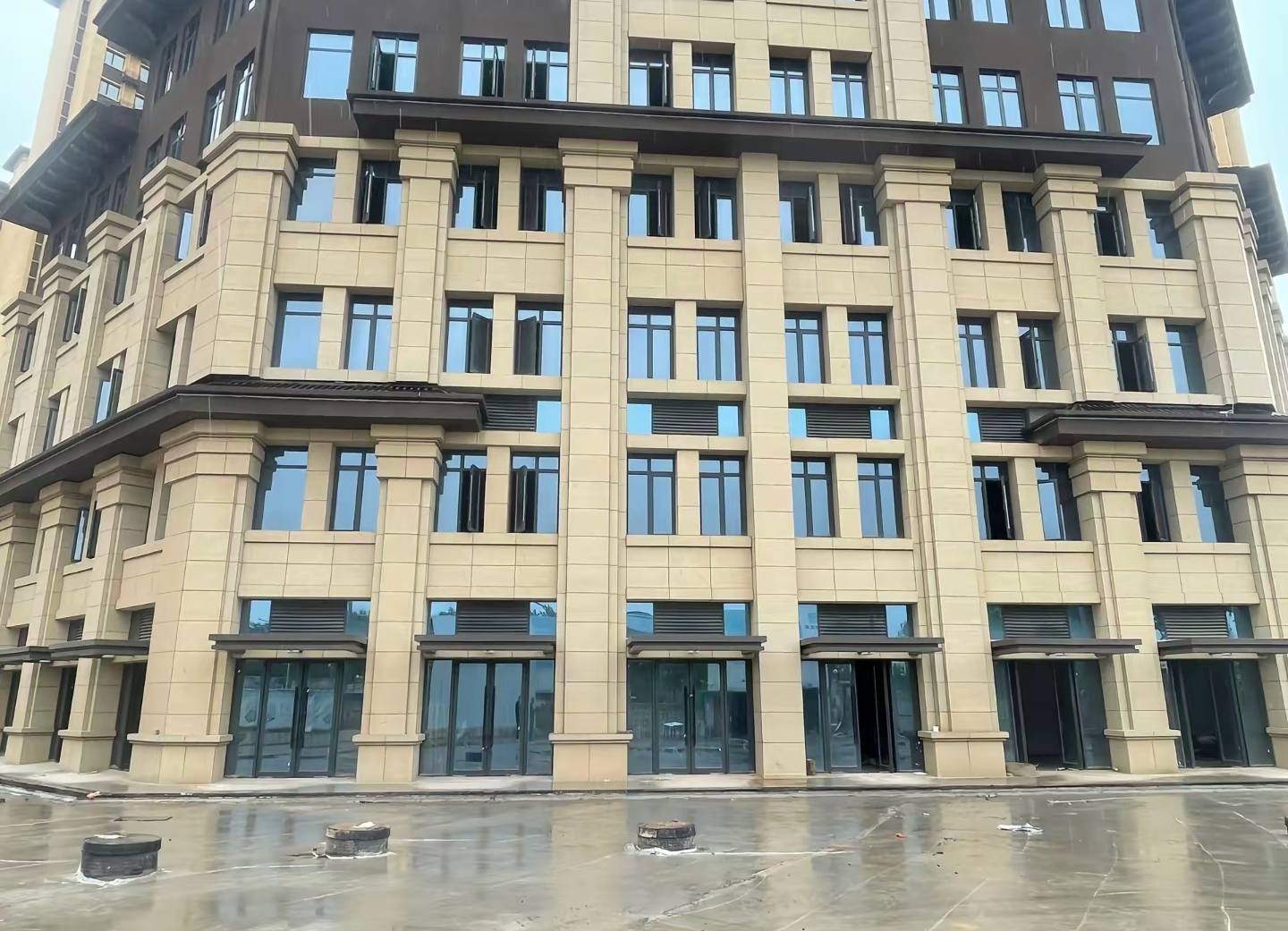 衡阳 黄金麻花岗岩荔枝面小区外墙干挂