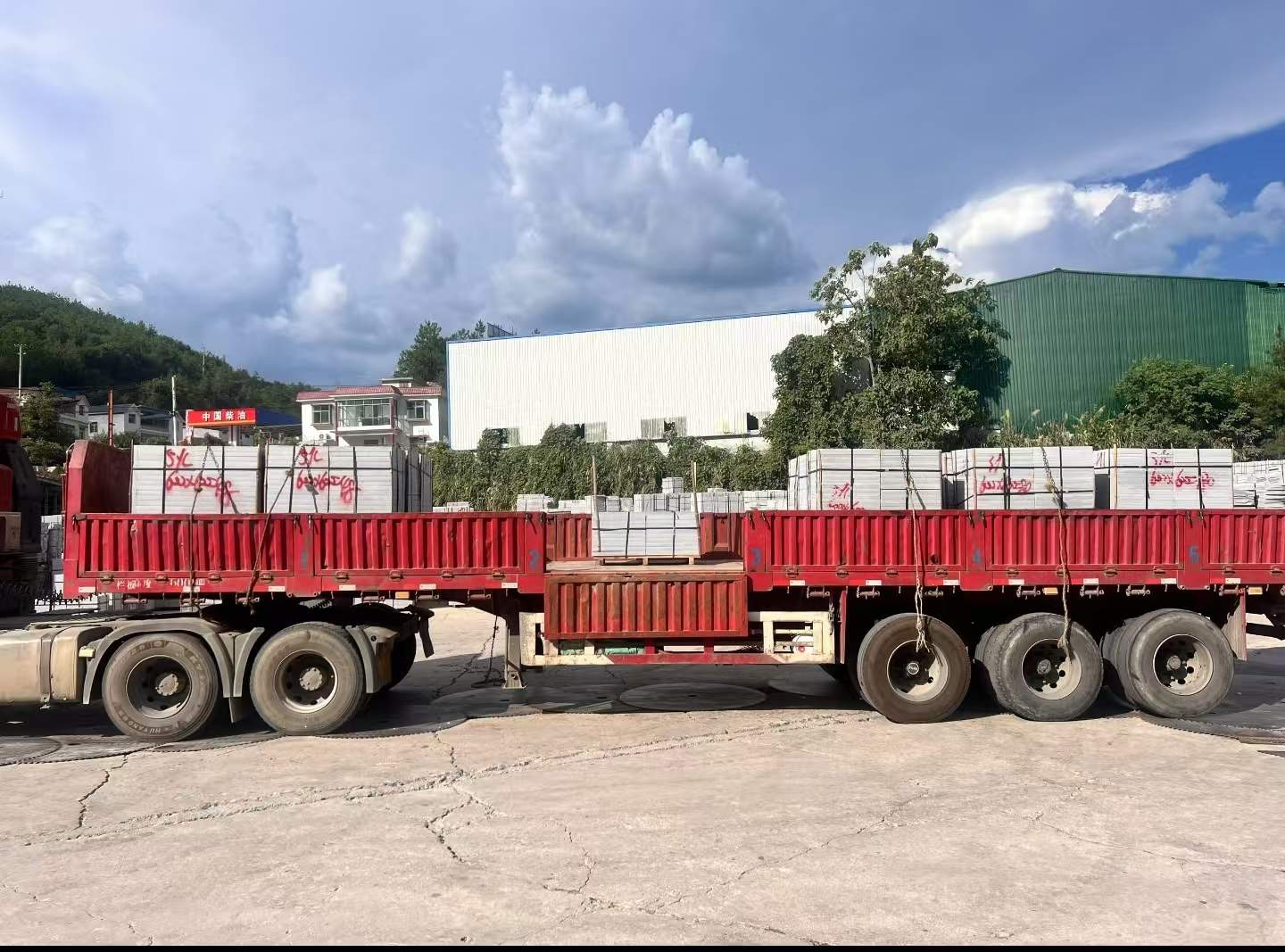 衡阳 芝麻灰花岗岩地铺石出货日常