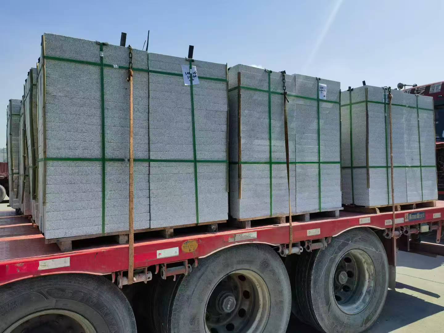 衡阳芝麻白花岗岩出货日常地铺石