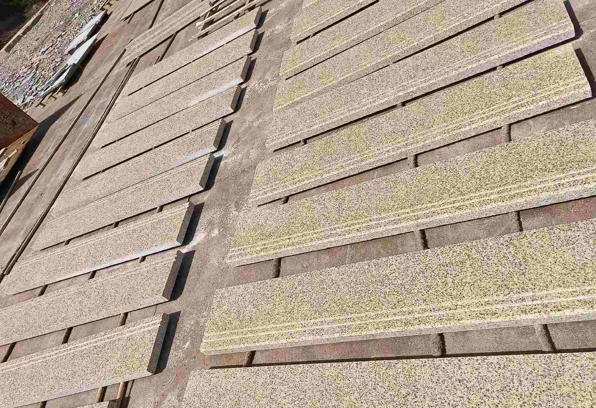 衡阳 黄金麻花岗岩光面楼梯踏步