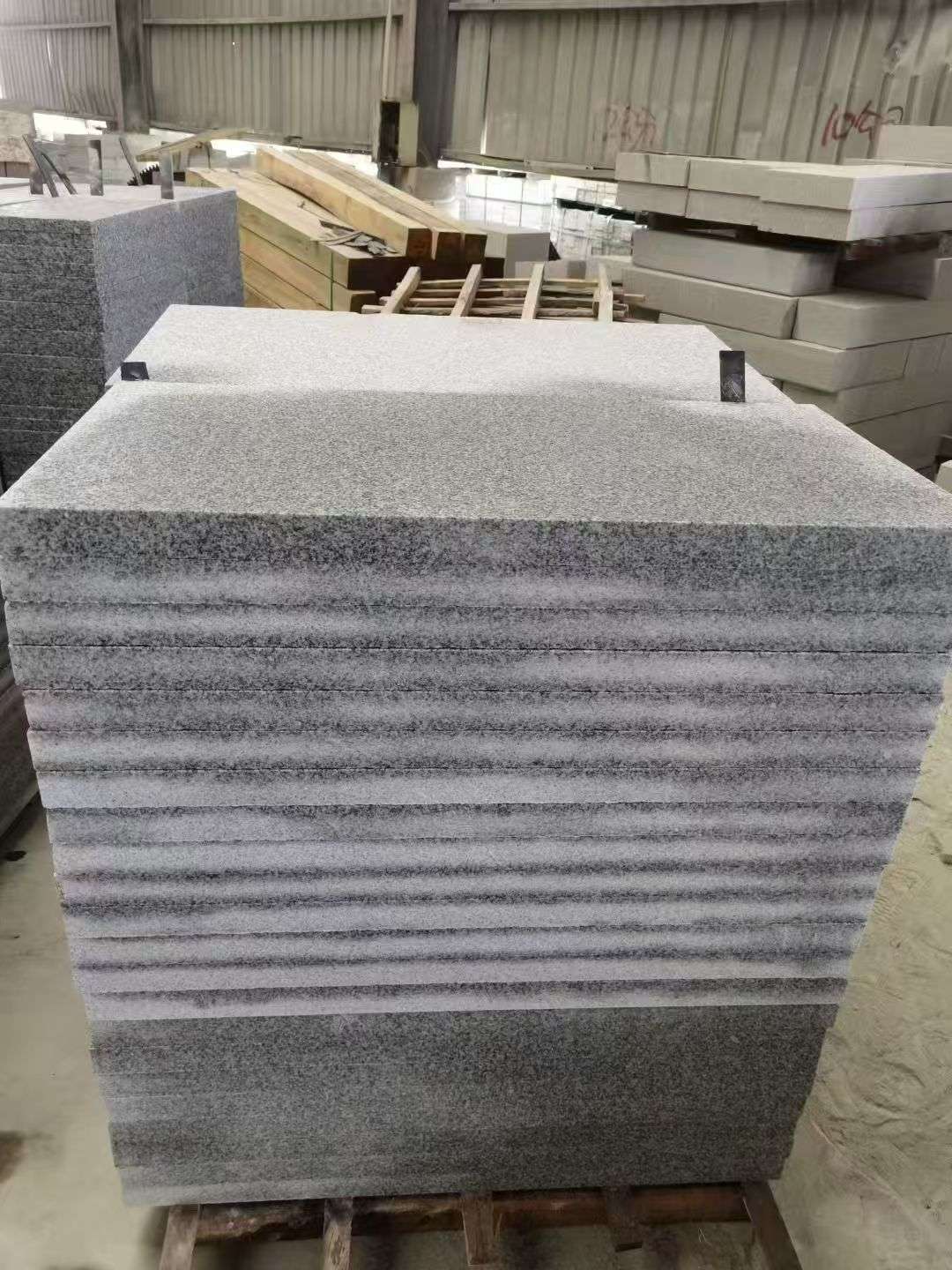 衡阳 芝麻白5公分火烧地铺成品，900*400，规格可定制