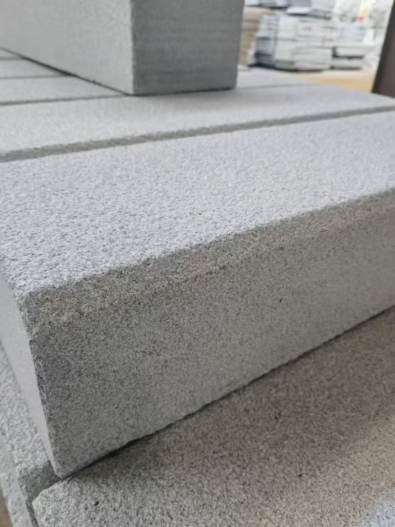 衡阳 芝麻灰荔枝面路沿石